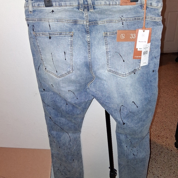 Blue Distressed Jeans with Paint Splatter - Picture 4 of 7